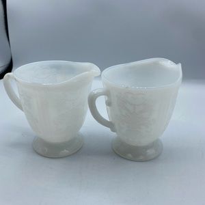 MacBeth Evans Glass AMERICAN SWEETHEART Monax Footed Creamer opal moonstone